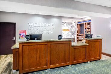 هتل Hampton Inn Suites Minneapolis St Paul Arpt Mall Of America