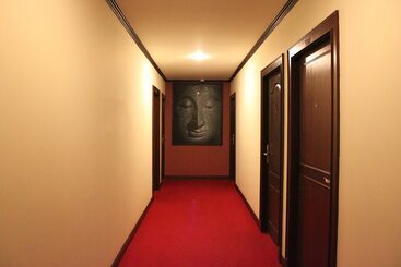 هتل Hemingway S