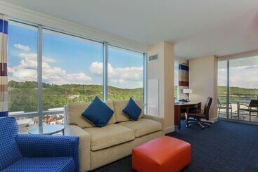 酒店 Hilton Branson Convention Center