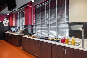 هتل Hilton Garden Inn Bloomington