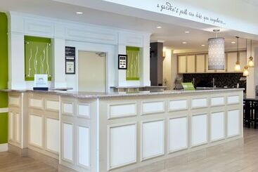 هتل Hilton Garden Inn Charlotte North
