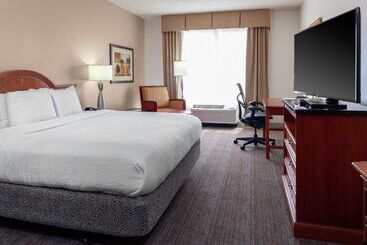 هتل Hilton Garden Inn Charlotte North