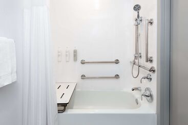 هتل Hilton Garden Inn Charlotte Uptown