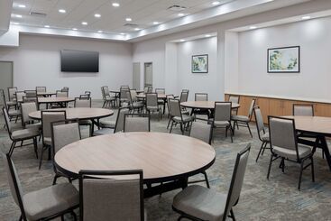 هتل Hilton Garden Inn Charlotte Uptown