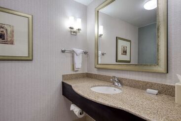 هتل Hilton Garden Inn Durham Southpoint