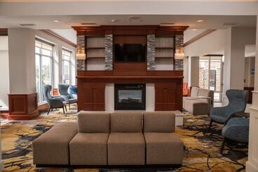 هتل Hilton Garden Inn Erie