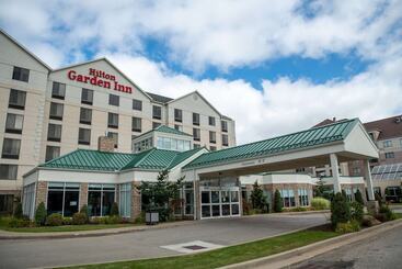 هتل Hilton Garden Inn Erie