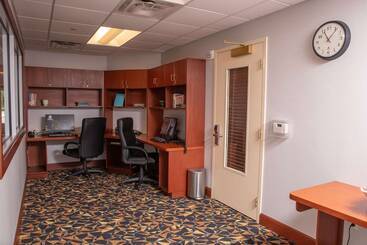 هتل Hilton Garden Inn Erie