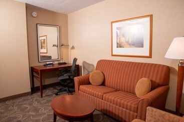 هتل Hilton Garden Inn Erie