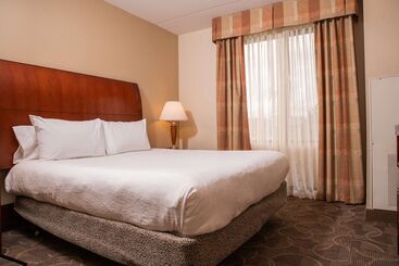 هتل Hilton Garden Inn Erie