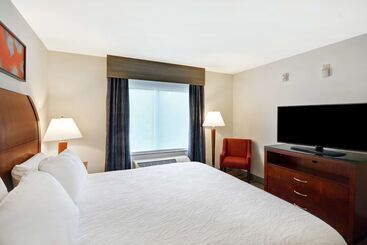 هتل Hilton Garden Inn Gulfport Airport