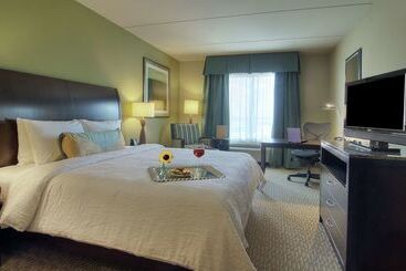 هتل Hilton Garden Inn Houstonpearland