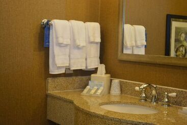 هتل Hilton Garden Inn Houstonpearland