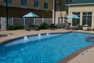 هتل Hilton Garden Inn Houstonpearland