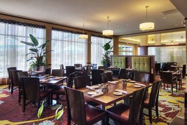 هتل Hilton Garden Inn Houstonpearland