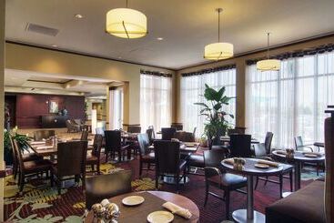 هتل Hilton Garden Inn Houstonpearland