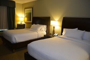 هتل Hilton Garden Inn Houstonpearland