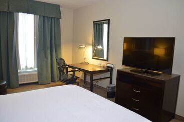 هتل Hilton Garden Inn Houstonpearland