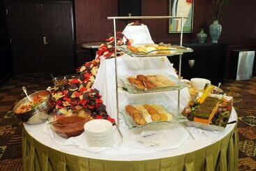 هتل Hilton Garden Inn Houstonpearland