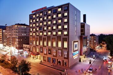 هتل Hilton Garden Inn Kutahya