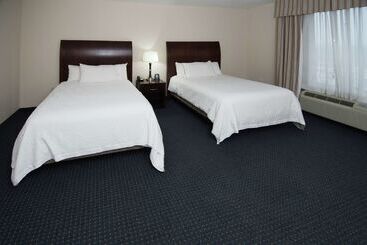 هتل Hilton Garden Inn Lexington Georgetown