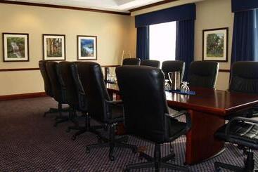 هتل Hilton Garden Inn Lexington Georgetown