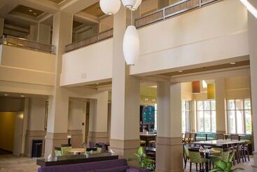 هتل Hilton Garden Inn Los Angeles Montebello