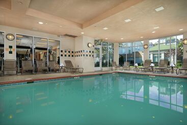 هتل Hilton Garden Inn Newport News