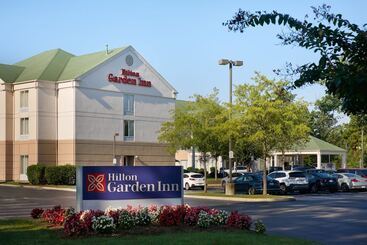 هتل Hilton Garden Inn Newport News