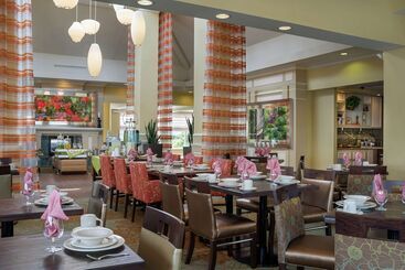 هتل Hilton Garden Inn Newport News