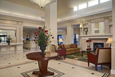 هتل Hilton Garden Inn Palmdale