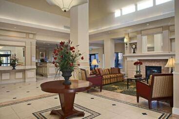 هتل Hilton Garden Inn Palmdale