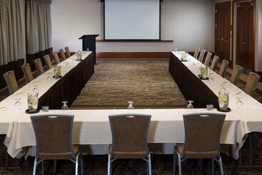 هتل Hilton Garden Inn Portsmouth Downtown