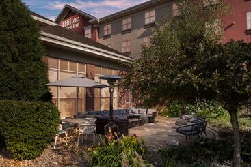 هتل Hilton Garden Inn Rockford