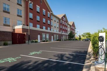 هتل Hilton Garden Inn Rockford