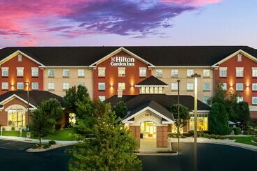 هتل Hilton Garden Inn Rockford