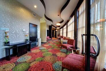 هتل Holiday Inn Arlington Northeast, An Ihg
