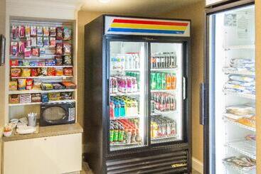 Holiday Inn Express Hotel & Suites Auburn, An Ihg