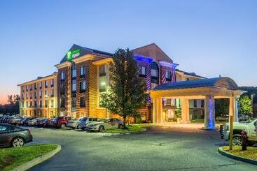 Holiday Inn Express Hotel & Suites Auburn, An Ihg