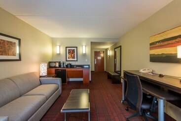 Holiday Inn Express Hotel & Suites Auburn, An Ihg