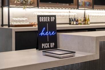 هتل Atwell Suites Austin Airport, An Ihg