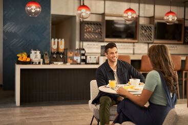 هتل Atwell Suites Austin Airport, An Ihg