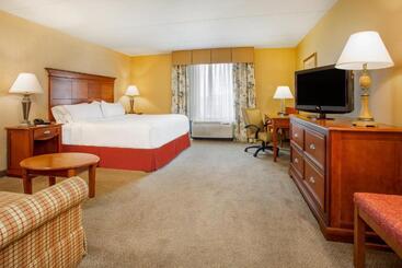 هتل Holiday Inn Express & Suites Bloomington, An Ihg