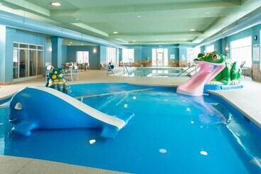 هتل Holiday Inn Express & Suites Wausau, An Ihg