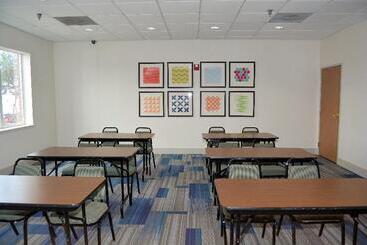 Holiday Inn Express Hotel And Suites Abilene, An Ihg