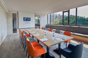 هتل Holiday Inn Express Taichung Park, An Ihg