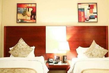 Jupiter International Hotel   Cazanchis