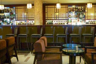 Jupiter International Hotel   Cazanchis