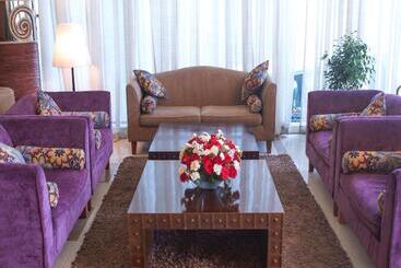 Jupiter International Hotel   Cazanchis