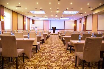 Jupiter International Hotel   Cazanchis
